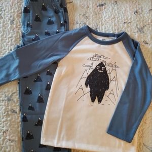 Gymboree kids PJ set (new)